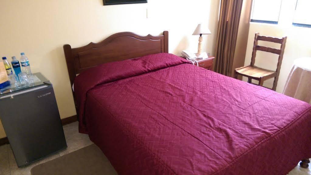 Recreo Hotel Trujillo Exteriör bild
