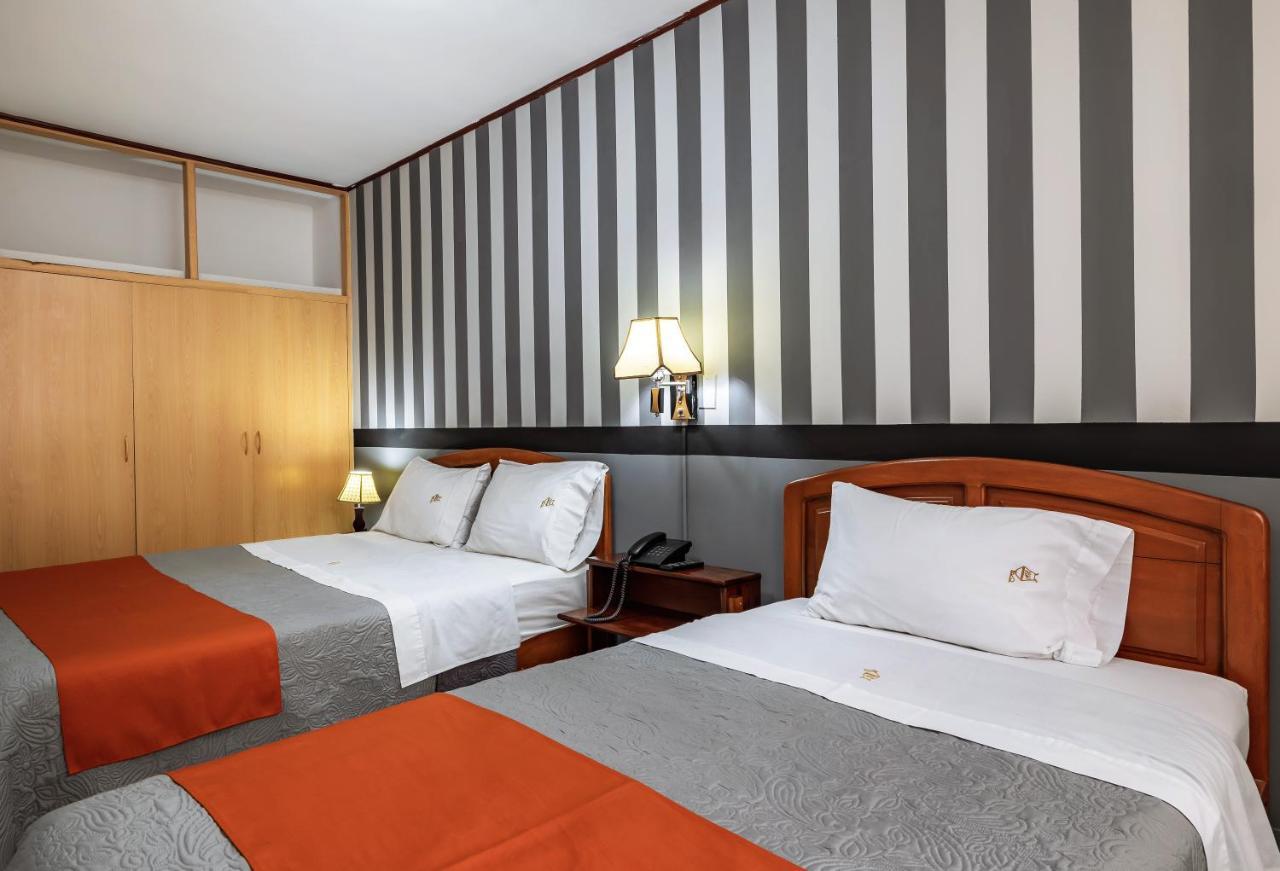 Recreo Hotel Trujillo Exteriör bild