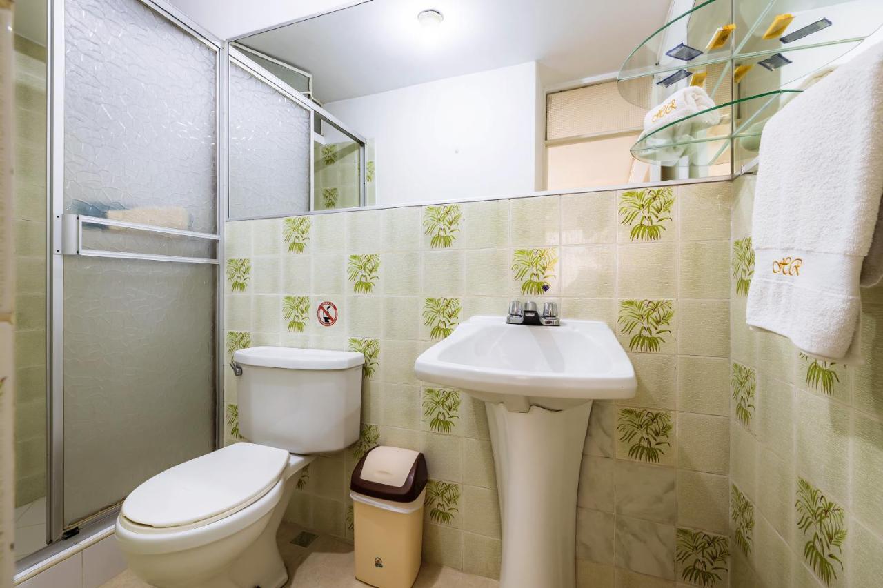 Recreo Hotel Trujillo Exteriör bild