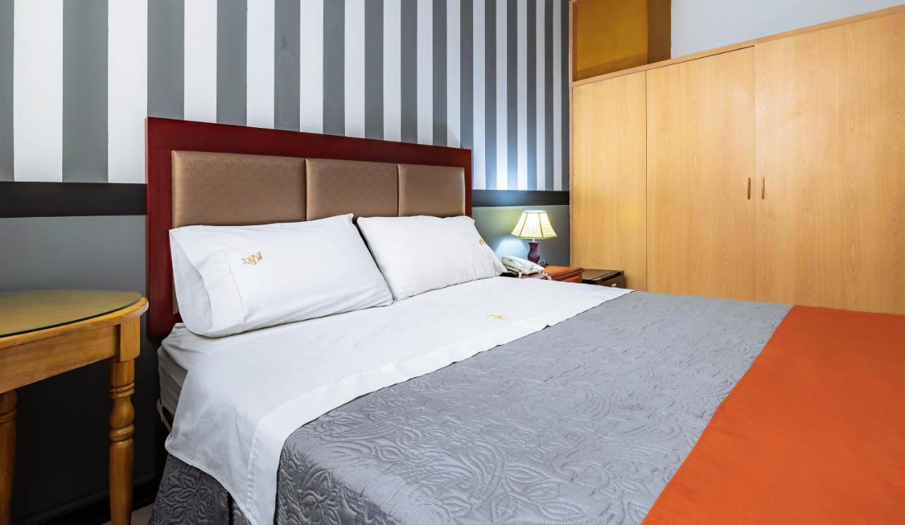 Recreo Hotel Trujillo Exteriör bild