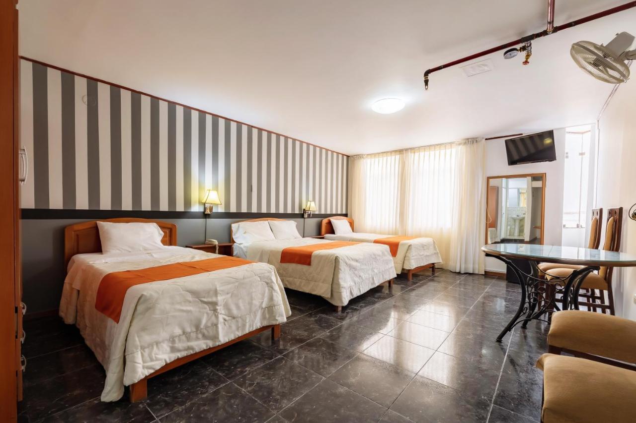 Recreo Hotel Trujillo Exteriör bild